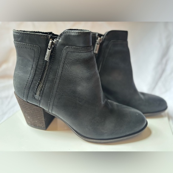 Lucky Brand Brisyn Bootie - Picture 2 of 13